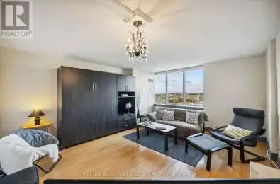 2737 Keele Street Unit# 821 Toronto (Downsview-Roding-CFB) Ontario M3M