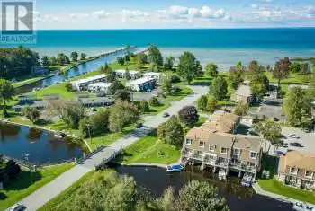 4 Paradise Boulevard Unit# Unit #6, Ramara, Ontario L0K1B0, 4 Bedrooms Bedrooms, ,2 BathroomsBathrooms,All Houses,For Sale,Paradise,S10408535