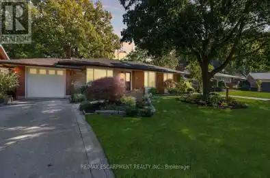 23 Valerie Drive St. Catharines (461 - Glendale/Glenridge) Ontario L2T