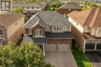 8 SAYBROOK Gardens, Stoney Creek, Ontario L8E0B6, 3 Bedrooms Bedrooms, ,4 BathroomsBathrooms,All Houses,For Sale,SAYBROOK,40674092