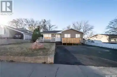 1314 Henleaze AVENUE Moose Jaw Saskatchewan S6H3W2