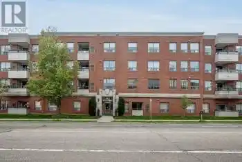 8 MAIN Street Unit# 401, Hamilton (Dundas), Ontario L9H2P6, 2 Bedrooms Bedrooms, ,2 BathroomsBathrooms,Condo,For Sale,MAIN,X10418235