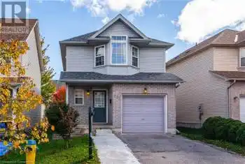 712 PARIS Boulevard, Waterloo, Ontario N2T2X9, 3 Bedrooms Bedrooms, ,3 BathroomsBathrooms,All Houses,For Sale,PARIS,40651292