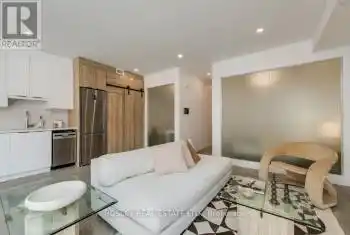 41 River Street Unit# 36, Toronto (Regent Park), Ontario M5A3P1, 3 Bedrooms Bedrooms, ,2 BathroomsBathrooms,Condo,For Rent,River,C10409807