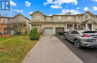 27 Admiral Crescent Essa (Angus) Ontario L3W0E5