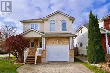 601 MOUNTAIN MAPLE Avenue, Waterloo, Ontario N2V2P4, 3 Bedrooms Bedrooms, ,3 BathroomsBathrooms,All Houses,For Sale,MOUNTAIN MAPLE,40670398