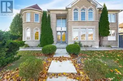 5555 Loonlake Avenue Mississauga (East Credit) Ontario L5V2E3