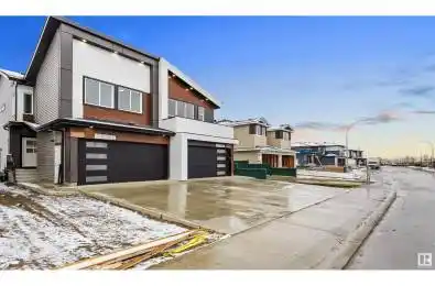 2006 155 AV NW Unit# 2006 Edmonton Alberta T5Y6C5