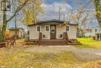 1038 LAKESHORE Road, Selkirk, Ontario N0A1P0, 1 Bedroom Bedrooms, ,1 BathroomBathrooms,All Houses,For Sale,LAKESHORE,40675165