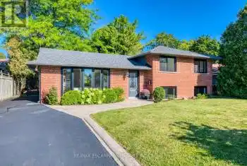 33 Sewell Drive, Oakville (College Park), Ontario L6H1C6, 3 Bedrooms Bedrooms, ,2 BathroomsBathrooms,All Houses,For Sale,Sewell,W10414224