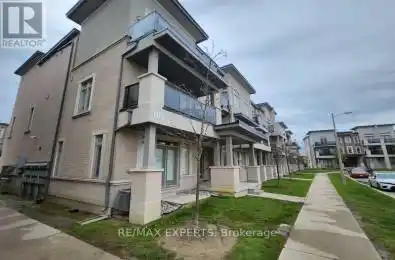 105 Kayla Crescent Unit# 16 Vaughan (Maple) Ontario L6A4W3