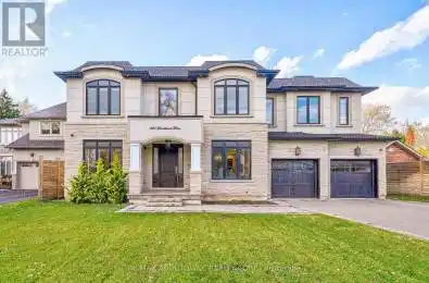 390 Sandhurst Drive Oakville (Bronte East) Ontario L6L4L3