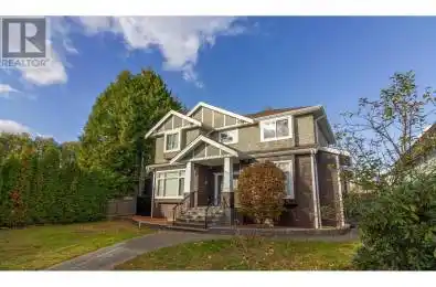 2355 54TH Avenue Vancouver British Columbia V5S1X1