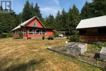 2243 ROBERTS ROAD, Powell River, British Columbia V8A0M8, 3 Bedrooms Bedrooms, ,2 BathroomsBathrooms,All Houses,For Sale,2243 ROBERTS ROAD,18479