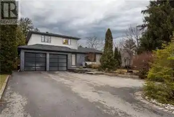 561 REBECCA Street, Oakville (1020 - WO West), Ontario L6K1L2, 4 Bedrooms Bedrooms, ,4 BathroomsBathrooms,All Houses,For Sale,REBECCA,W10418421