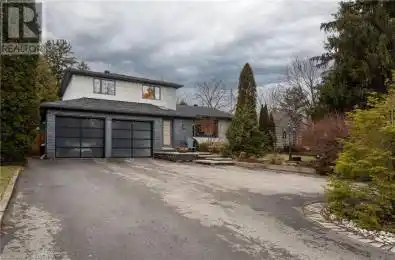 561 REBECCA Street Oakville Ontario L6K1L2