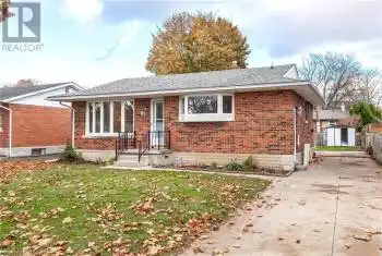 61 MCDONALD Street, Stratford, Ontario N5A4W4, 3 Bedrooms Bedrooms, ,1 BathroomBathrooms,All Houses,For Sale,MCDONALD,X10418420