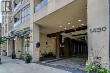 1430 Yonge Street Unit# 302, Toronto (Yonge-St. Clair), Ontario M4T1Y6, 2 Bedrooms Bedrooms, ,2 BathroomsBathrooms,Condo,For Sale,Yonge,C10418651