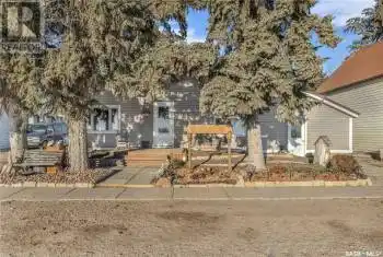 223 Railway AVENUE, Vibank, Saskatchewan S0G4Y0, 4 Bedrooms Bedrooms, ,1 BathroomBathrooms,All Houses,For Sale,223 Railway AVENUE,SK987985