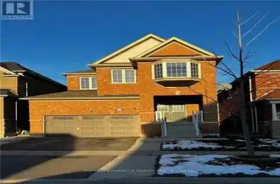 17 Gosling Street Brampton (Brampton West) Ontario L6Y0T7