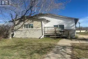 1822 22nd STREET W Unit# 1822, Saskatoon, Saskatchewan S7L2Z6, 2 Bedrooms Bedrooms, ,1 BathroomBathrooms,All Houses,For Sale,Mount Royal SA,1822 22nd STREET W,SK987946