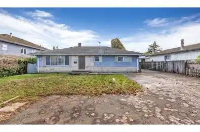 64TH Unit# 12928 Surrey British Columbia V3W1X5