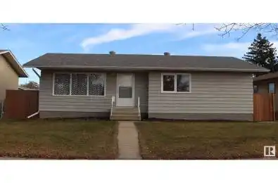 4813 64 ST Unit# 4813 Camrose Alberta T4V2T8