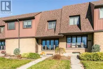 130 KINGSWOOD Drive Unit# 33, Kitchener, Ontario N2E1S9, 3 Bedrooms Bedrooms, ,2 BathroomsBathrooms,All Houses,For Sale,KINGSWOOD,40676971