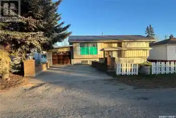 228 Katherine AVENUE N, Porcupine Plain, Saskatchewan S0E1H0, 3 Bedrooms Bedrooms, ,2 BathroomsBathrooms,All Houses,For Sale,228 Katherine AVENUE N,SK988050