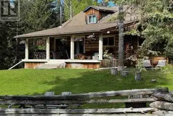 6145 LONE BUTTE HORSE LAKE Road, Lone Butte, British Columbia V0K1X3, 4 Bedrooms Bedrooms, ,3 BathroomsBathrooms,All Houses,For Sale,LONE BUTTE HORSE LAKE,R2943866