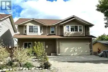 620 HEMLOCK Street, Kamloops, British Columbia V2C1C5, 8 Bedrooms Bedrooms, ,5 BathroomsBathrooms,All Houses,For Sale,South Kamloops,HEMLOCK,10328231