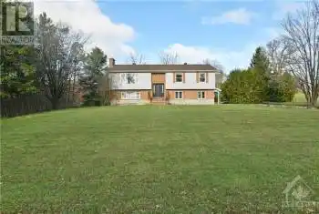 40 DOCHART Street, McNab/Braeside, Ontario K0A1G0, 6 Bedrooms Bedrooms, ,3 BathroomsBathrooms,All Houses,For Sale,Dochart Estates,DOCHART,X10423801