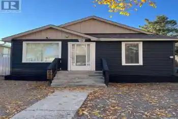 548 King STREET, Regina, Saskatchewan S4R4H6, 2 Bedrooms Bedrooms, ,1 BathroomBathrooms,All Houses,For Sale,Coronation Park,548 King STREET,SK988131