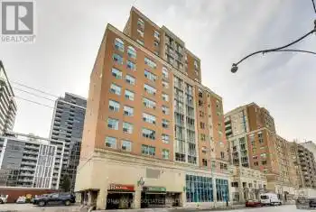 323 Richmond Street Unit# 818, Toronto (Moss Park), Ontario M5A4R3, 2 Bedrooms Bedrooms, ,2 BathroomsBathrooms,Condo,For Sale,Richmond,C10423608