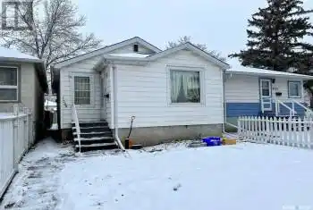 1004 Argyle STREET, Regina, Saskatchewan S4T3R4, 4 Bedrooms Bedrooms, ,2 BathroomsBathrooms,All Houses,For Sale,Washington Park,1004 Argyle STREET,SK988208