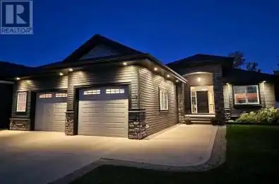 42 Coachill Street Blackfalds Alberta T4M0A9