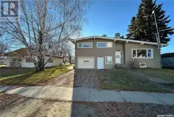 206 Railway AVENUE, St. Gregor, Saskatchewan S0K3X0, 3 Bedrooms Bedrooms, ,2 BathroomsBathrooms,All Houses,For Sale,206 Railway AVENUE,SK988171