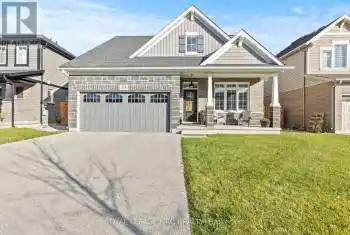 374 Julia Drive, Welland (771 - Coyle Creek), Ontario L3C0G7, 3 Bedrooms Bedrooms, ,3 BathroomsBathrooms,All Houses,For Sale,Julia,X10423419