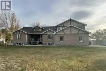 214 Falcon Ridge Way, Rural Lethbridge County, Alberta T1J5R8, 4 Bedrooms Bedrooms, ,3 BathroomsBathrooms,All Houses,For Sale,Falcon Ridge,A2177398