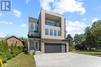 150 LAKEWOOD Drive, Amherstburg, Ontario N9V2Y8, 5 Bedrooms Bedrooms, ,6 BathroomsBathrooms,All Houses,For Sale,LAKEWOOD,24027715