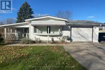 11 Fenelon Way, Kawartha Lakes (Lindsay), Ontario K9V1R4, 2 Bedrooms Bedrooms, ,1 BathroomBathrooms,Commercial,For Sale,Fenelon,X10425025