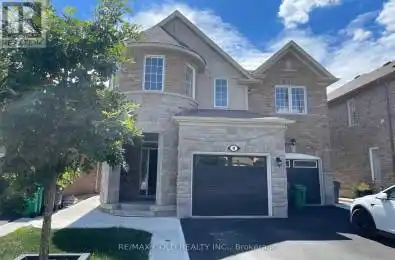 8 Fenchurch Drive Brampton (Northwest Brampton) Ontario L7A4G5