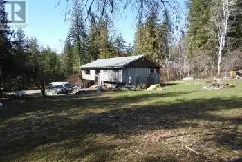 50 East Poirier Road, Mara, British Columbia V0E2K0, 3 Bedrooms Bedrooms, ,1 BathroomBathrooms,All Houses,For Sale,Enderby / Grindrod,East Poirier,10308875