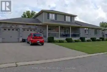 1052 BAY Street, Norfolk (Port Rowan), Ontario N0E1M0, 7 Bedrooms Bedrooms, ,5 BathroomsBathrooms,All Houses,For Sale,BAY,X10425496