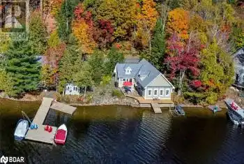 3978 SOUTH PORTAGE Road, Lake Of Bays, Ontario P1H2J3, 3 Bedrooms Bedrooms, ,2 BathroomsBathrooms,All Houses,For Sale,SOUTH PORTAGE,40678081