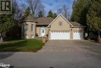 26 FAIRWAY Crescent, Wasaga Beach, Ontario L9Z1B9, 3 Bedrooms Bedrooms, ,3 BathroomsBathrooms,All Houses,For Sale,FAIRWAY,S10440042