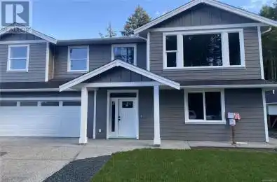 811 Stringer Way Ladysmith British Columbia V9G0A7