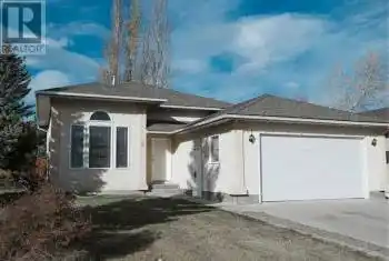 3 Mt Blakiston Place, Lethbridge, Alberta T1K6M4, 5 Bedrooms Bedrooms, ,2 BathroomsBathrooms,All Houses,For Sale,Mt Blakiston,A2179546