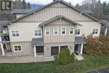 2001 Perrier Road Unit# 204, Nelson, British Columbia V1L5P3, 3 Bedrooms Bedrooms, ,2 BathroomsBathrooms,All Houses,For Sale,Nelson,Perrier,10328458