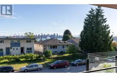 434 1ST Street Unit# 1 North Vancouver British Columbia V7L1B7